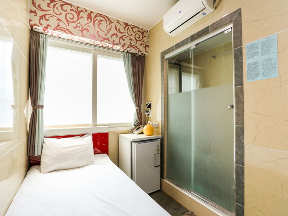 Guesthouse Myeongdong 2 Seul Dış mekan fotoğraf