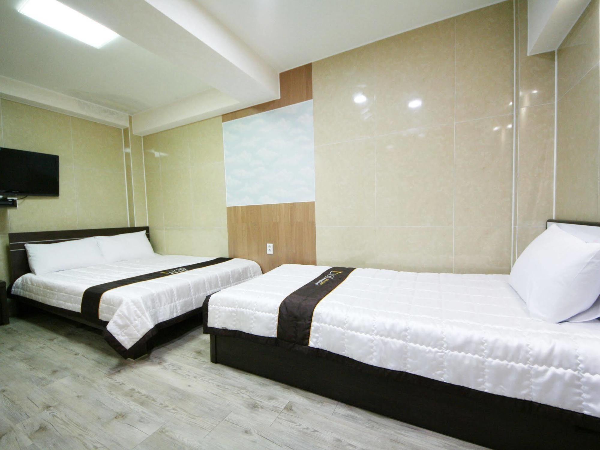 Guesthouse Myeongdong 2 Seul Dış mekan fotoğraf