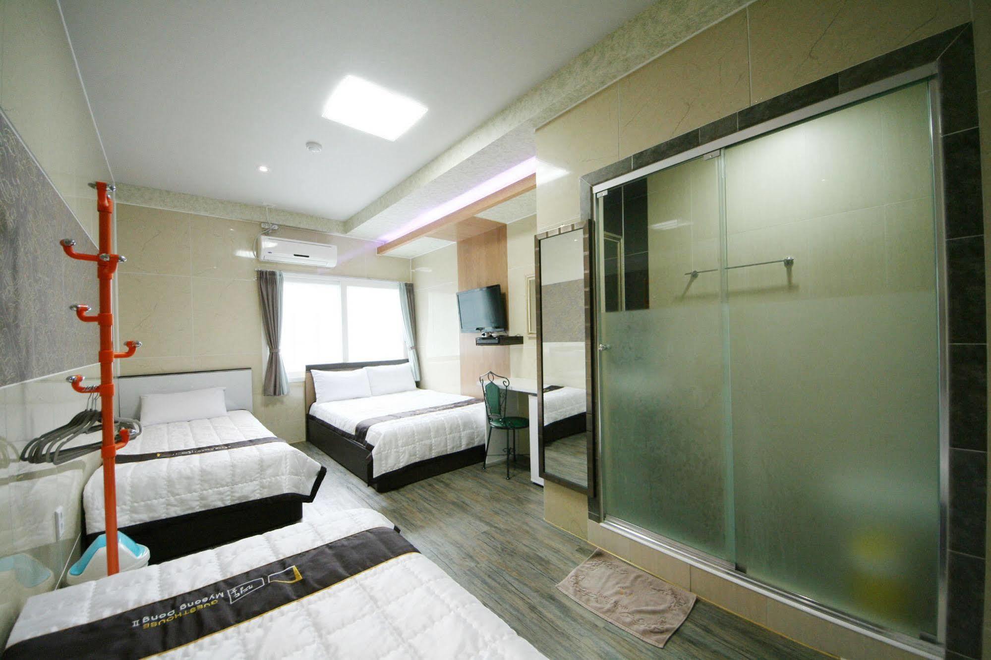 Guesthouse Myeongdong 2 Seul Dış mekan fotoğraf